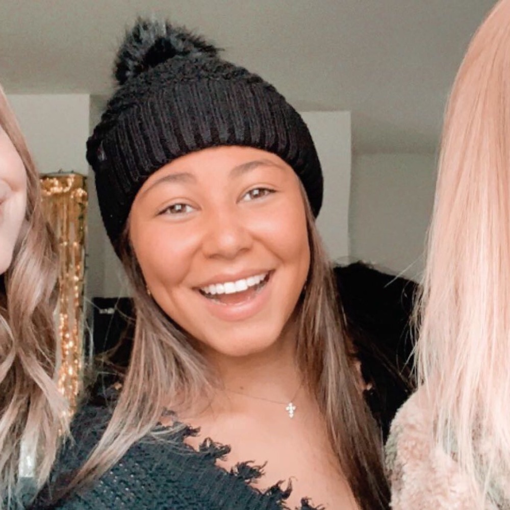 Meet your Posher, Emily